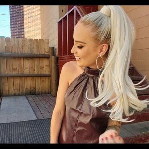 Insert Name Here (INH Hair) Liane Pony in Platinum